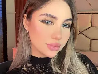 EmiilyHendriix  live sex cam