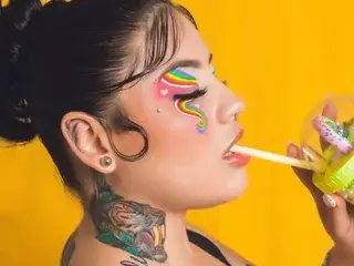 AdeleBlacke  live sex cam