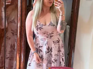 AvaBear  live sex cam