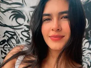 SalomedeLuca  live sex cam