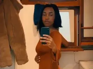 HornyassZara  live sex cam