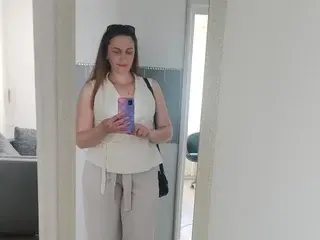 Yevgeshka  live sex cam