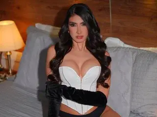 AlanaGrecco  live sex cam