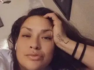 CristinaCaberea  live sex cam