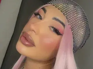 Auroraaaaa  live sex cam