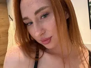 SlyAlice100  live sex cam