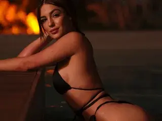 EllaRayy  live sex cam