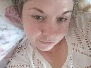 Juli_Bond  live sex cam