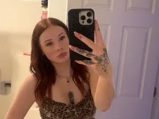 Wettagirl99  live sex cam
