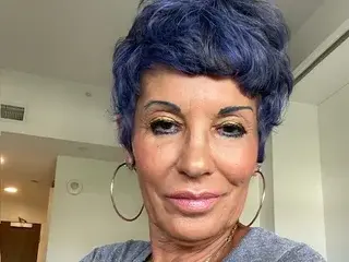 IAMFINE  live sex cam