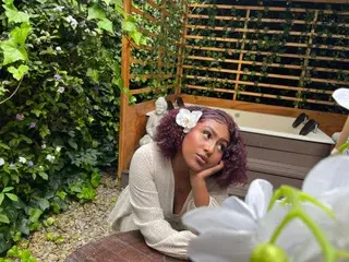 EmmaEboney  live sex cam