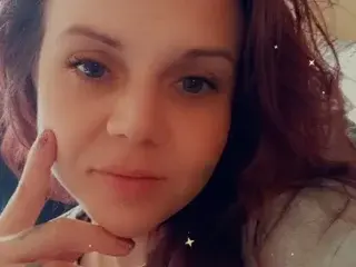 ScarlettKinley  live sex cam