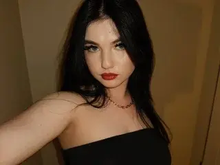 LioraMoon  live sex cam