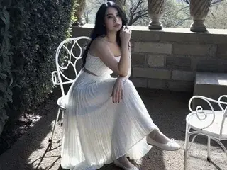 ValeniaMoore  live sex cam