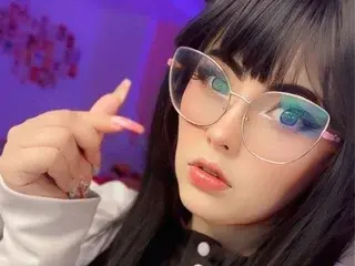 Alyssa_Romanova  live sex cam