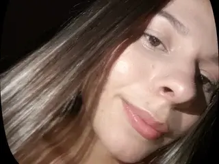 MaviFaye  live sex cam