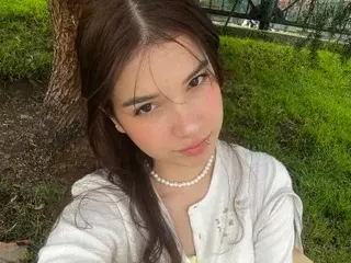 IImyours_Bb  live sex cam