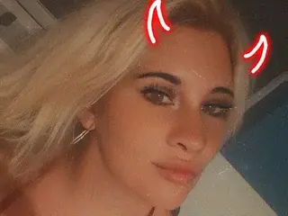 Vauxy  live sex cam