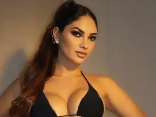 EmeraldBarbie  live sex cam