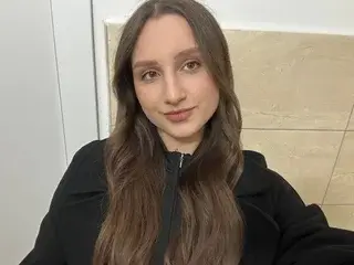 TrishaGolden  live sex cam