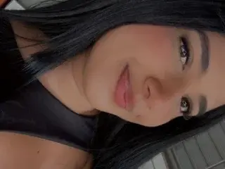 CataleyaLuxe  live sex cam