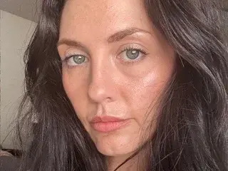 Delilah111  live sex cam