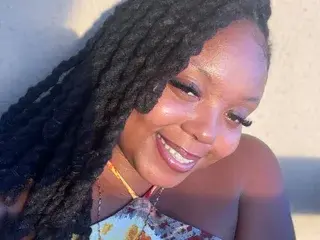 MeetGraceGold  live sex cam