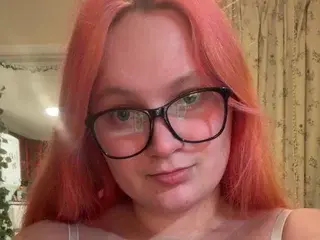 Wendyberrygirl  live sex cam
