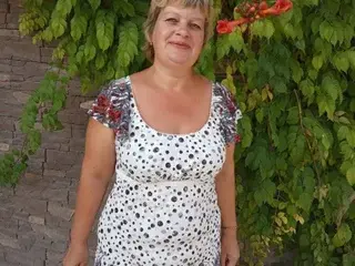 Emelii  live sex cam