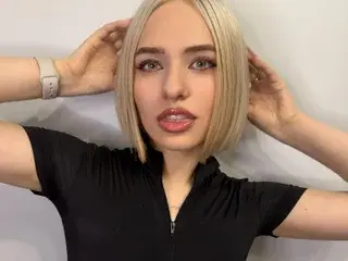 LizaBreeze  live sex cam
