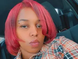 MelonsXXX  live sex cam