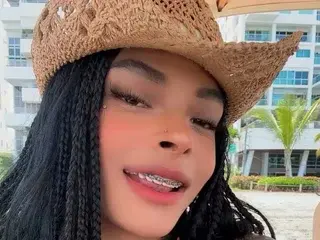 EmmaEbonyX19  live sex cam