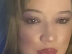 Sparklynn34  live sex cam