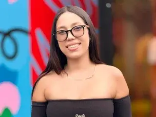 AriaLuxx  live sex cam
