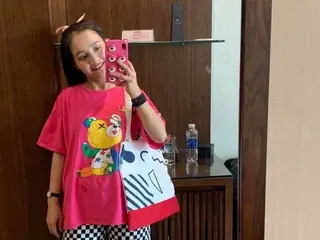 Winifred81  live sex cam