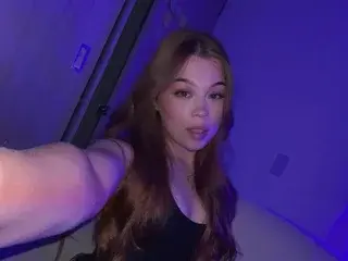 SophieMonroe19  live sex cam