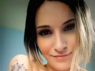 Iamkelya  live sex cam
