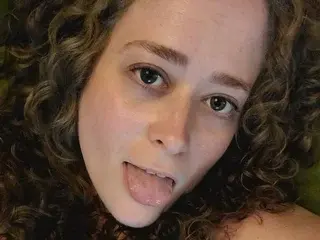 ArieLabai  live sex cam