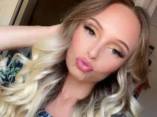 Ashley699  live sex cam
