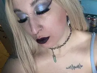 ShaeWednesday  live sex cam