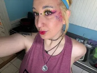 ShaeWednesday  live sex cam