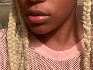 StarAct  live sex cam