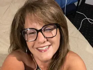 Maci2222  live sex cam