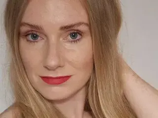 Emily_red_uk  live sex cam