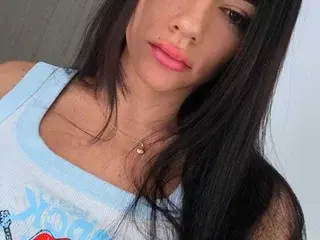 Hannah_Valencia  live sex cam