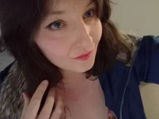 PeachyXXXX  live sex cam