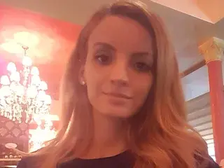 VerraSweet4You  live sex cam