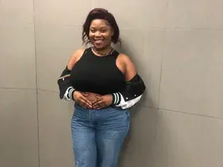 Bigmama21  live sex cam