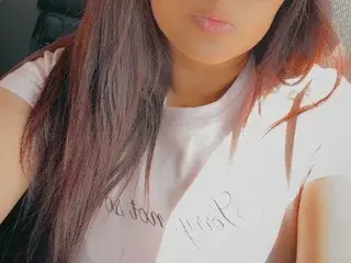 Indian_British_Tina  live sex cam