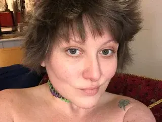 Rye_Dawn  live sex cam